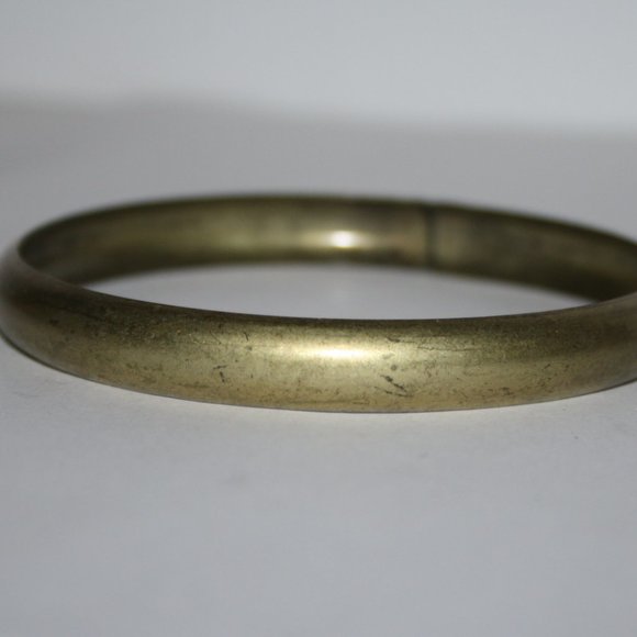 Vintage brass bangle bracelet 7.5"